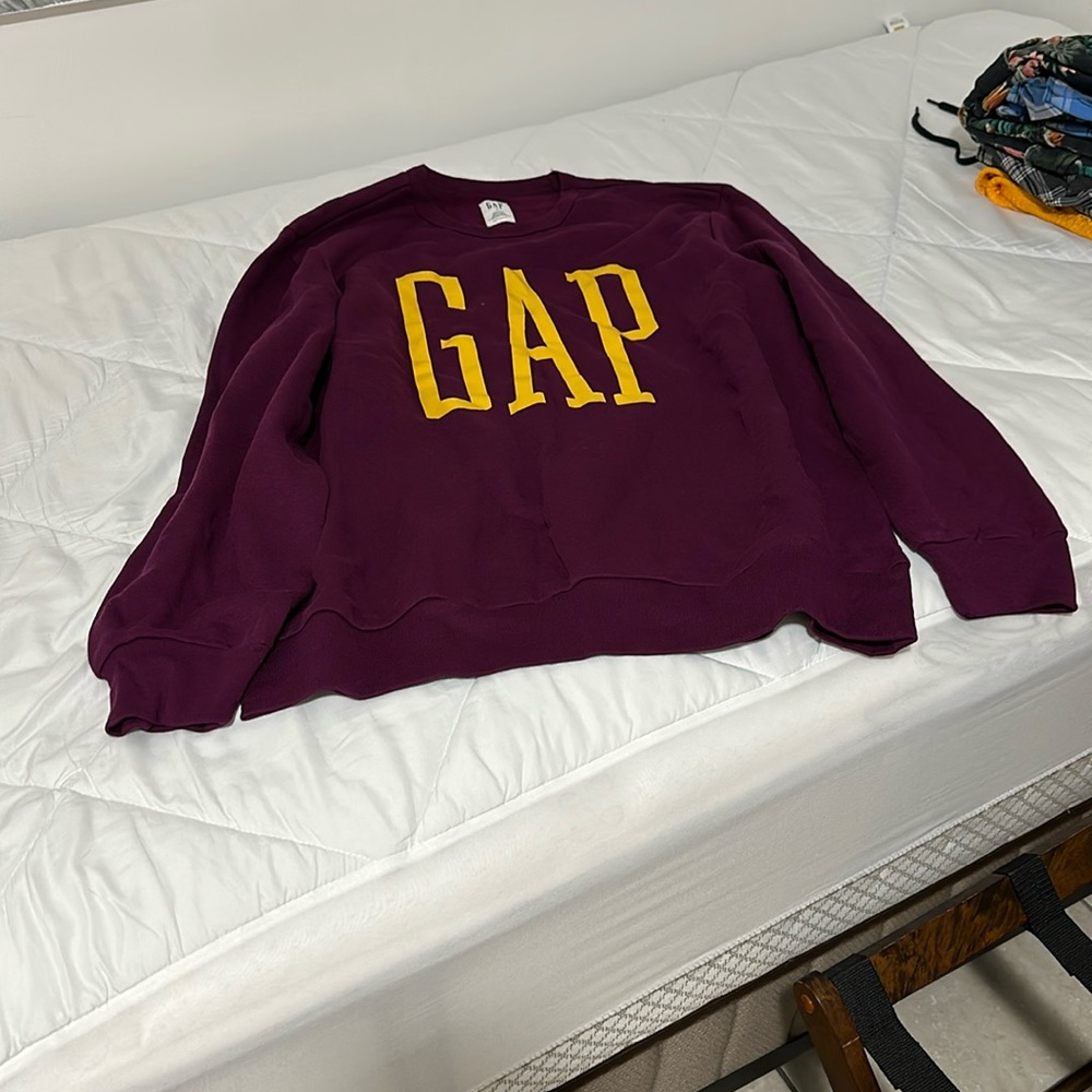 Sweater for sports or informal use brand new